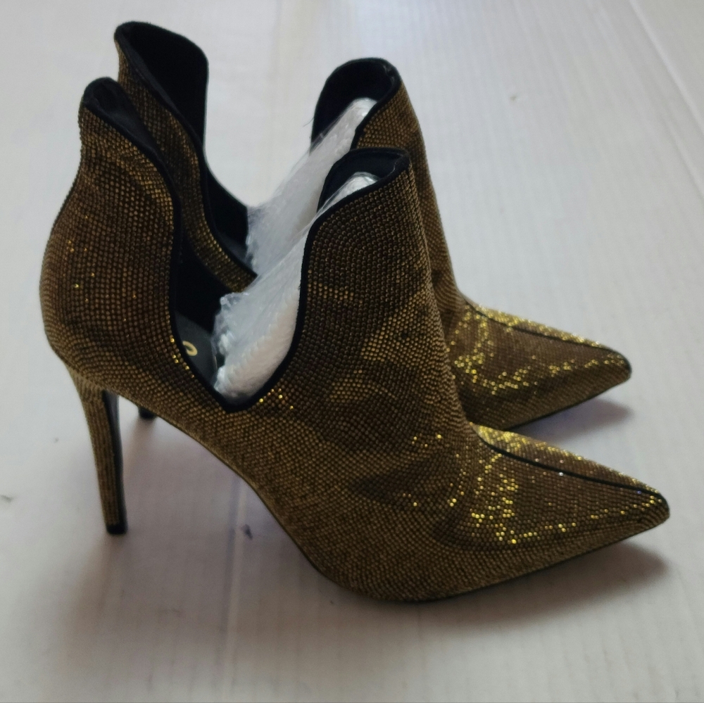 ALDO Gold Sparkle Heels - Picture 3 of 10